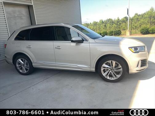 2021 Audi Q7 55 Premium Plus