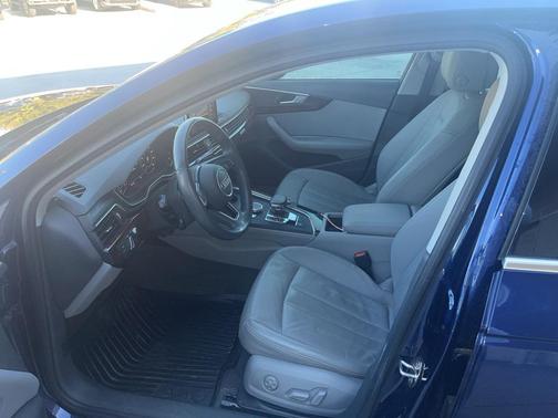 2019 Audi A4 2.0T Prestige