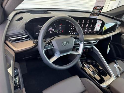 2025 Audi Q5 Premium Plus