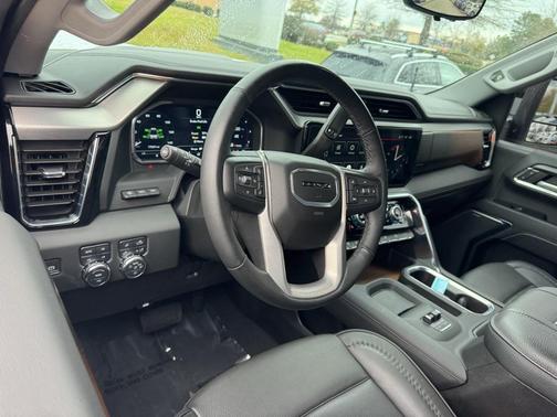 2024 GMC Sierra 2500 Denali