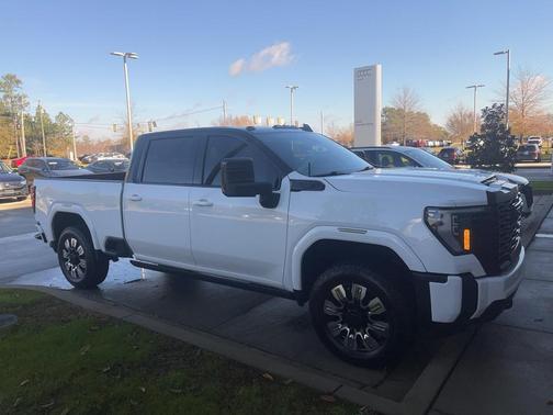 2024 GMC Sierra 2500 Denali