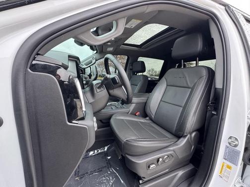 2024 GMC Sierra 2500 Denali