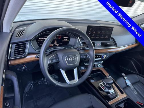 2023 Audi Q5 45 S line Premium Plus