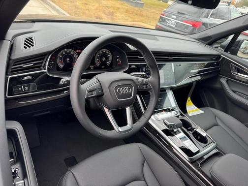 2026 Audi Q7 55 Premium Plus