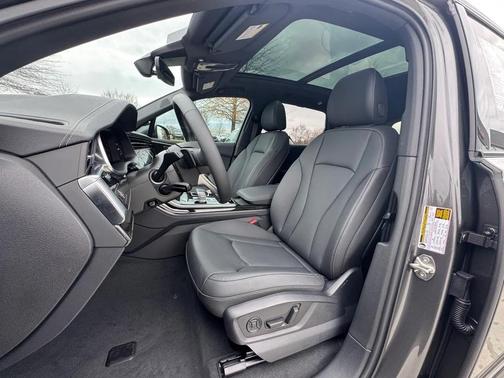 2026 Audi Q7 55 Premium Plus
