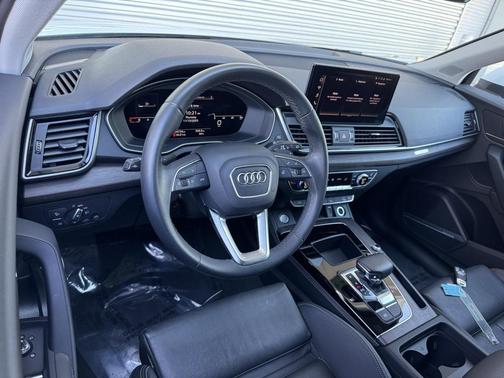2024 Audi Q5 45 S line Premium Plus