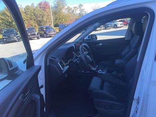 2024 Audi Q5 45 S line Premium Plus