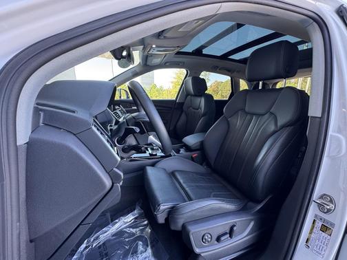 2024 Audi Q5 45 S line Premium Plus