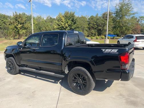2019 Toyota Tacoma SR