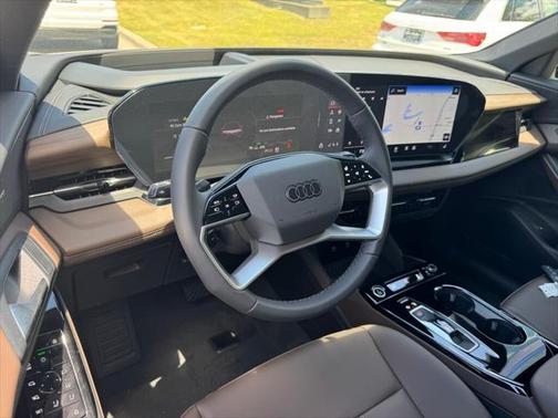 2025 Audi Q6 e-tron Prestige quattro