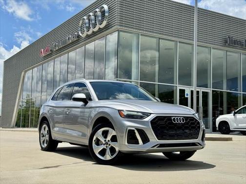 2025 Audi Q5 45 S line Premium Plus