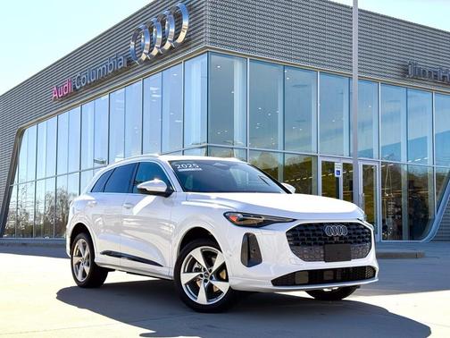 2025 Audi Q5 Premium Plus TFSI quattro S tronic