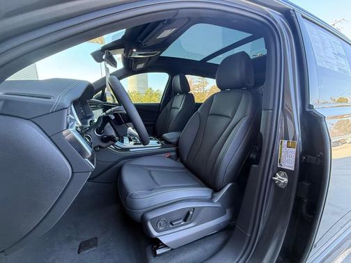 2026 Audi Q7 55 Premium Plus