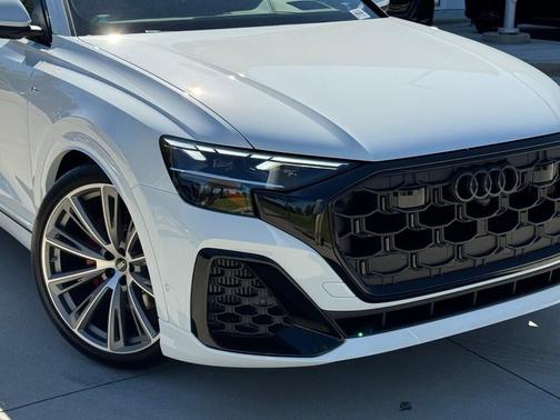 2026 Audi Q8 55 Prestige