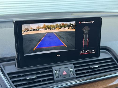 2022 Audi Q5 45 S line Premium