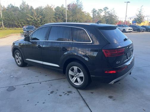 2019 Audi Q7 45 Premium Plus