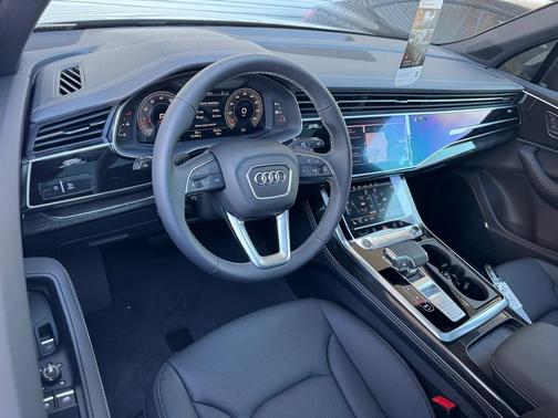 2026 Audi Q7 55 Premium Plus