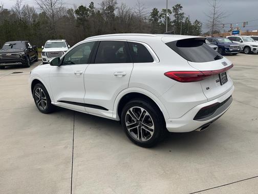 2025 Audi Q5 Premium TFSI quattro S tronic