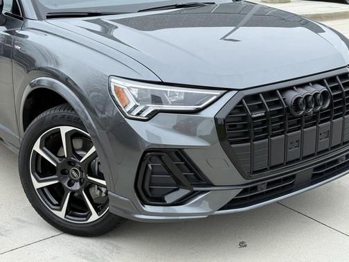 2025 Audi Q3 45 S line Premium Plus