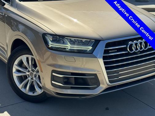 2019 Audi Q7 55 Premium Plus