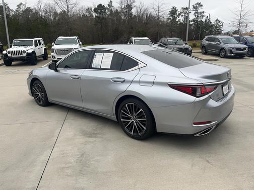 2024 Lexus ES 350 Base
