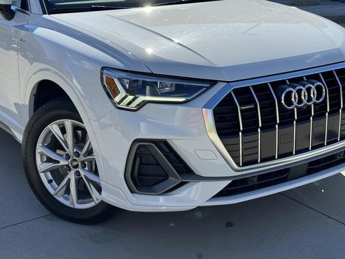 2022 Audi Q3 45 S line Premium Plus