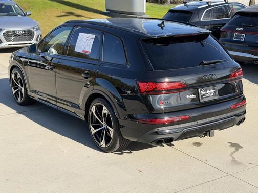 2024 Audi SQ7 4.0T Premium Plus