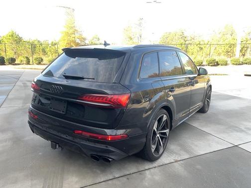 2024 Audi SQ7 4.0T Premium Plus