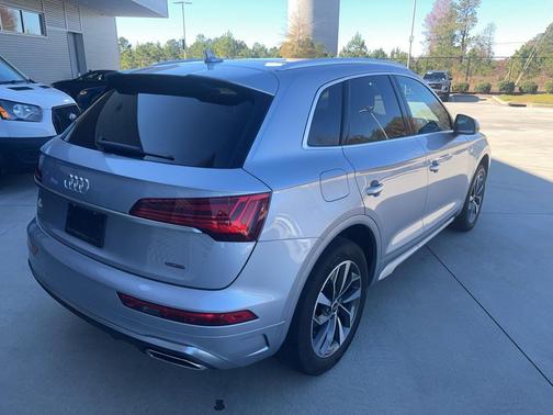 2023 Audi Q5 45 S line Premium Plus