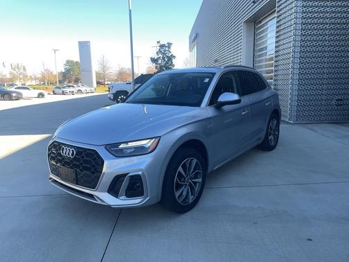 2023 Audi Q5 45 S line Premium Plus