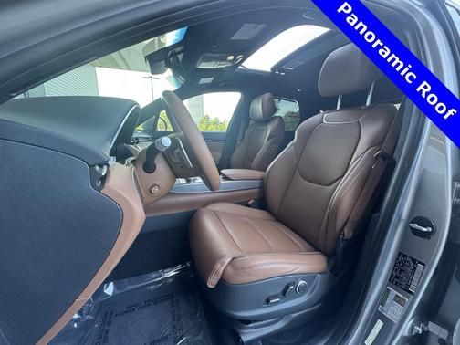 2022 Genesis GV70 2.5T AWD