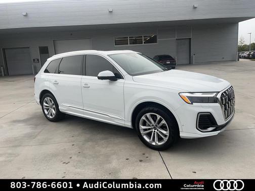 2025 Audi Q7 55 Premium Plus