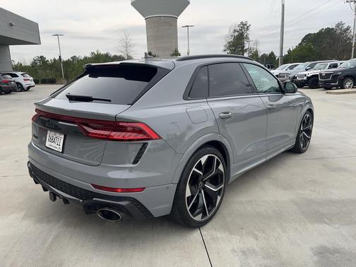 2023 Audi RS Q8 4.0T