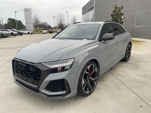 2023 Audi RS Q8 4.0T