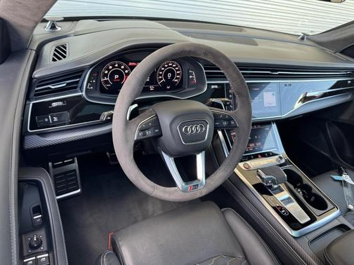 2024 Audi RS Q8 4.0T