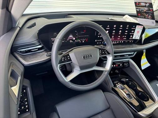 2025 Audi Q5 Premium Plus