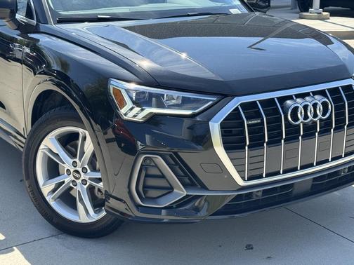 2023 Audi Q3 45 S line Premium Plus
