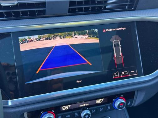 2025 Audi Q3 Premium 45 TFSI S line quattro Tiptronic