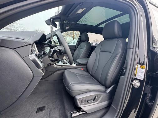 2026 Audi Q7 55 Premium Plus
