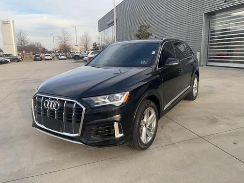 2022 Audi Q7 55 Premium Plus