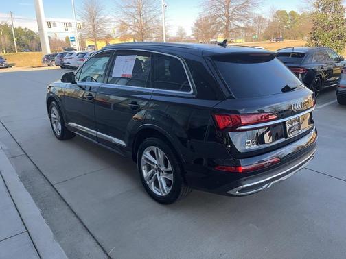 2024 Audi Q7 55 Premium Plus