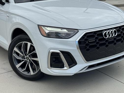 2023 Audi Q5 45 S line Premium Plus