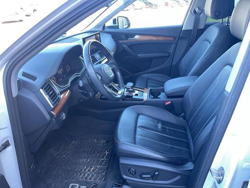 2023 Audi Q5 45 S line Premium Plus