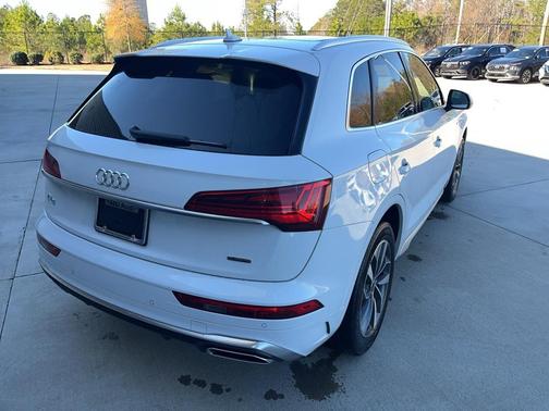 2023 Audi Q5 45 S line Premium Plus