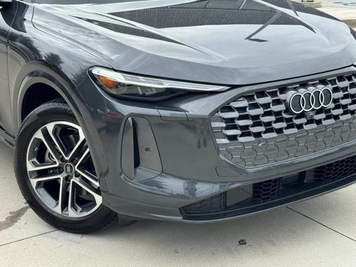 2025 Audi Q5 Premium Plus