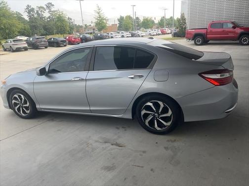 2017 Honda Accord EX-L w/Navigation & Honda Sensing