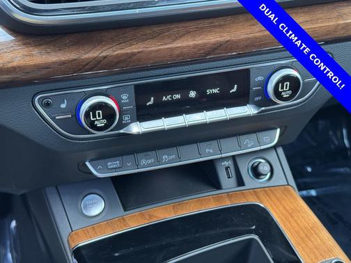 2022 Audi Q5 45 S line Premium Plus