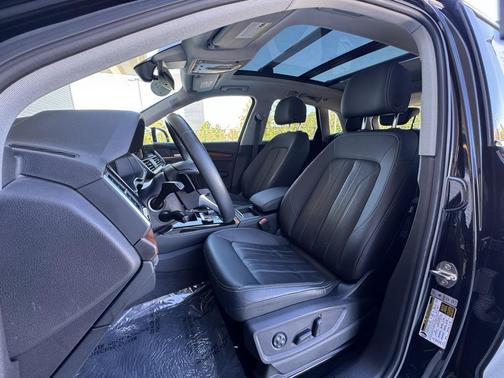 2022 Audi Q5 45 S line Premium Plus
