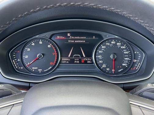 2022 Audi Q5 45 S line Premium Plus