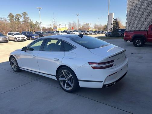 2024 Genesis G80 2.5T AWD